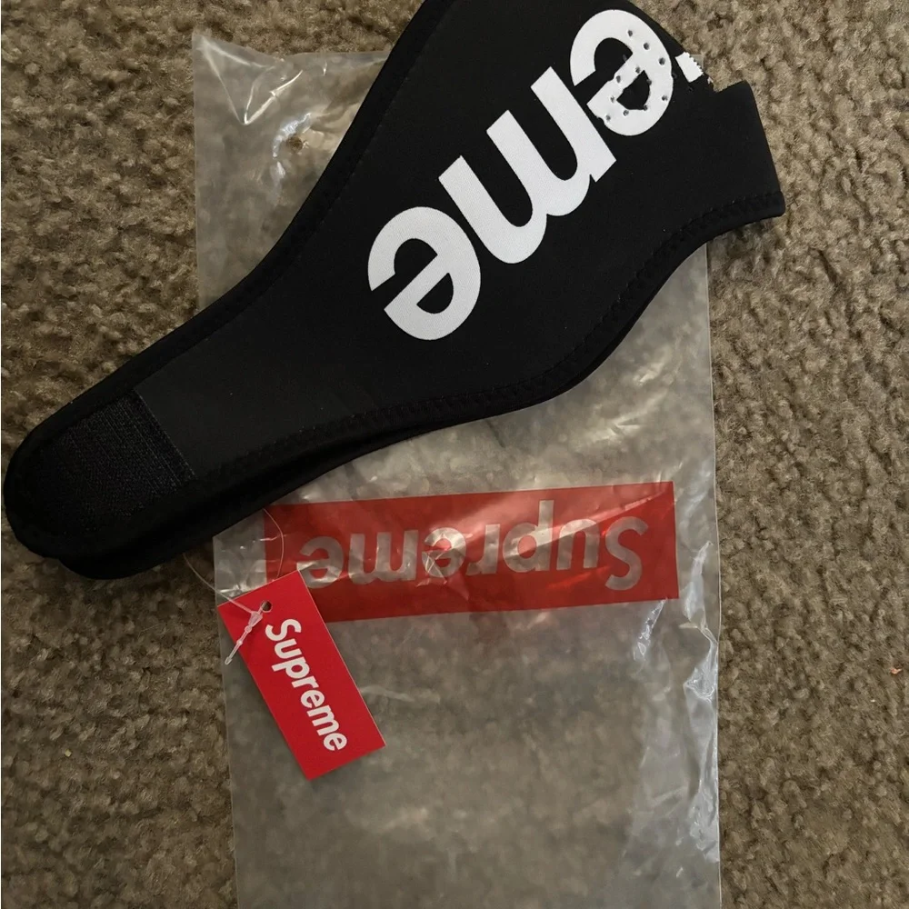 Supreme Black and White Logo Face Mask